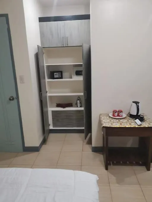 Villa Full House With 4Br Near Sm Mall And Walking Street Angeles