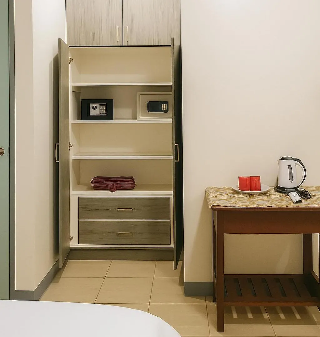 Villa Full House With 4Br Near Sm Mall And Walking Street Angeles